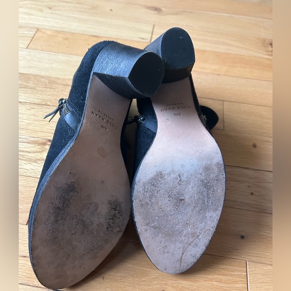 Cole Haan boots 8.5 black suede - Picture 9 of 12